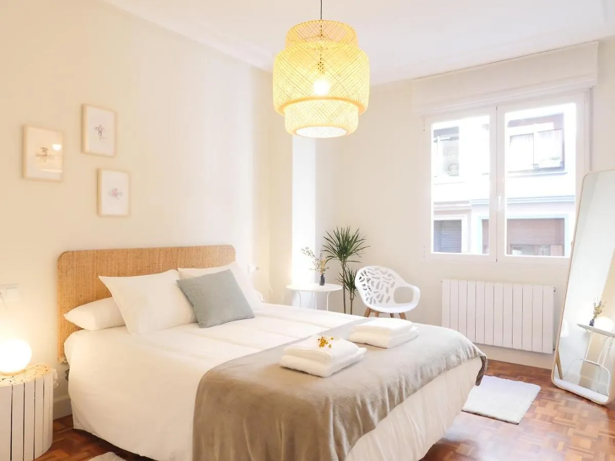 Apartment Central And Charming - Guggenheim & Old Town Bilbao