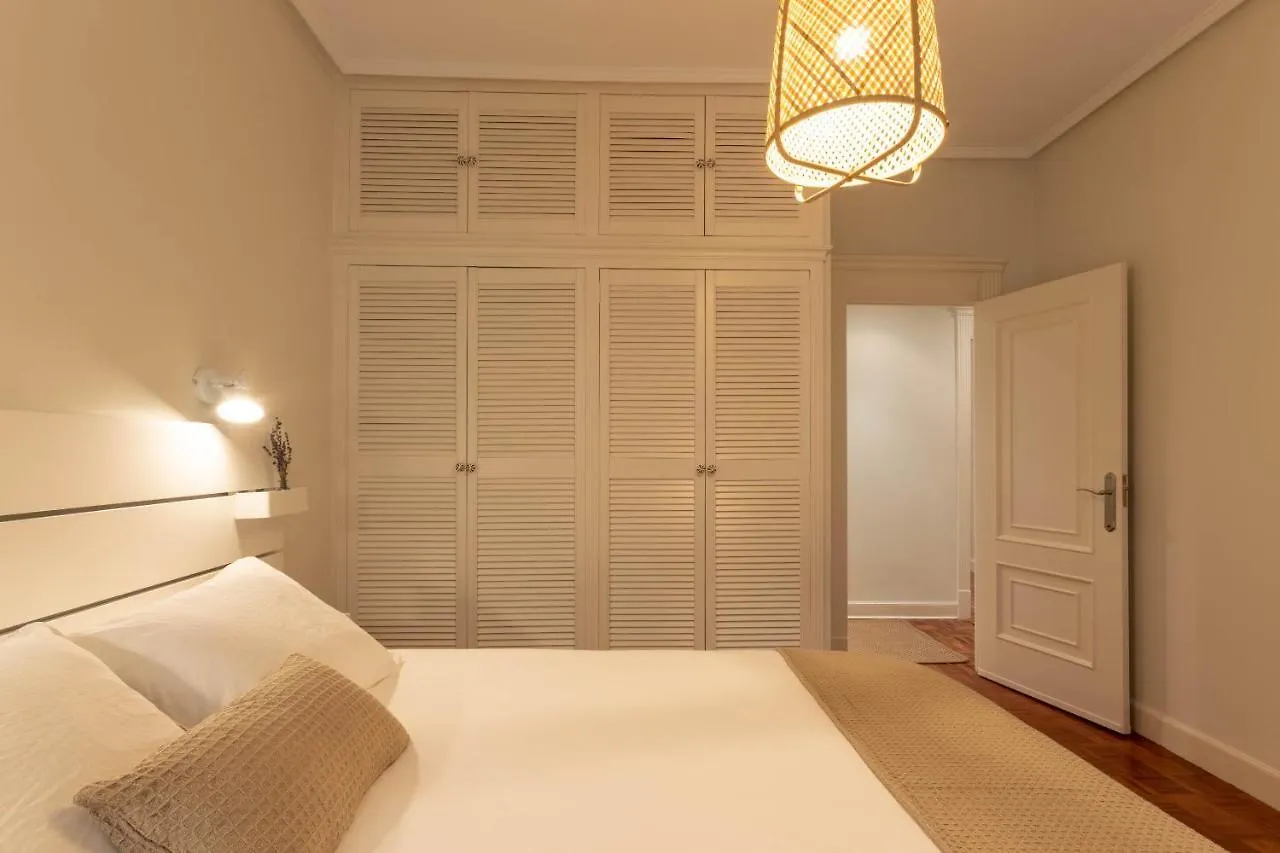 Apartment Central And Charming - Guggenheim & Old Town Bilbao